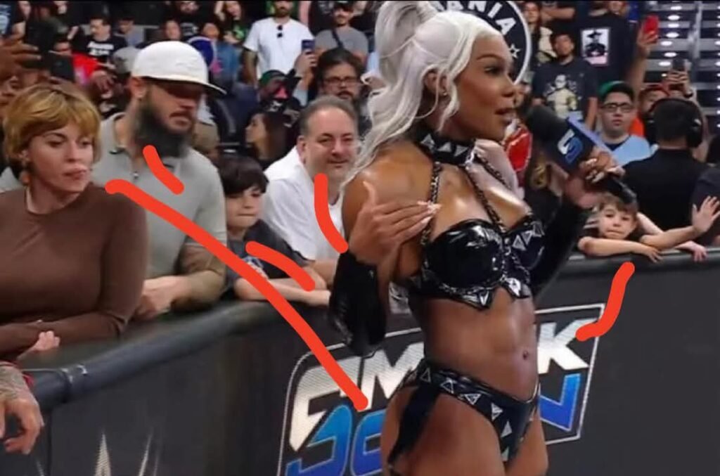 BRUH SHE REALLY HAD MEN WOMEN AND CHILDREN STARING AT THE BACKSIDE 😂😂
